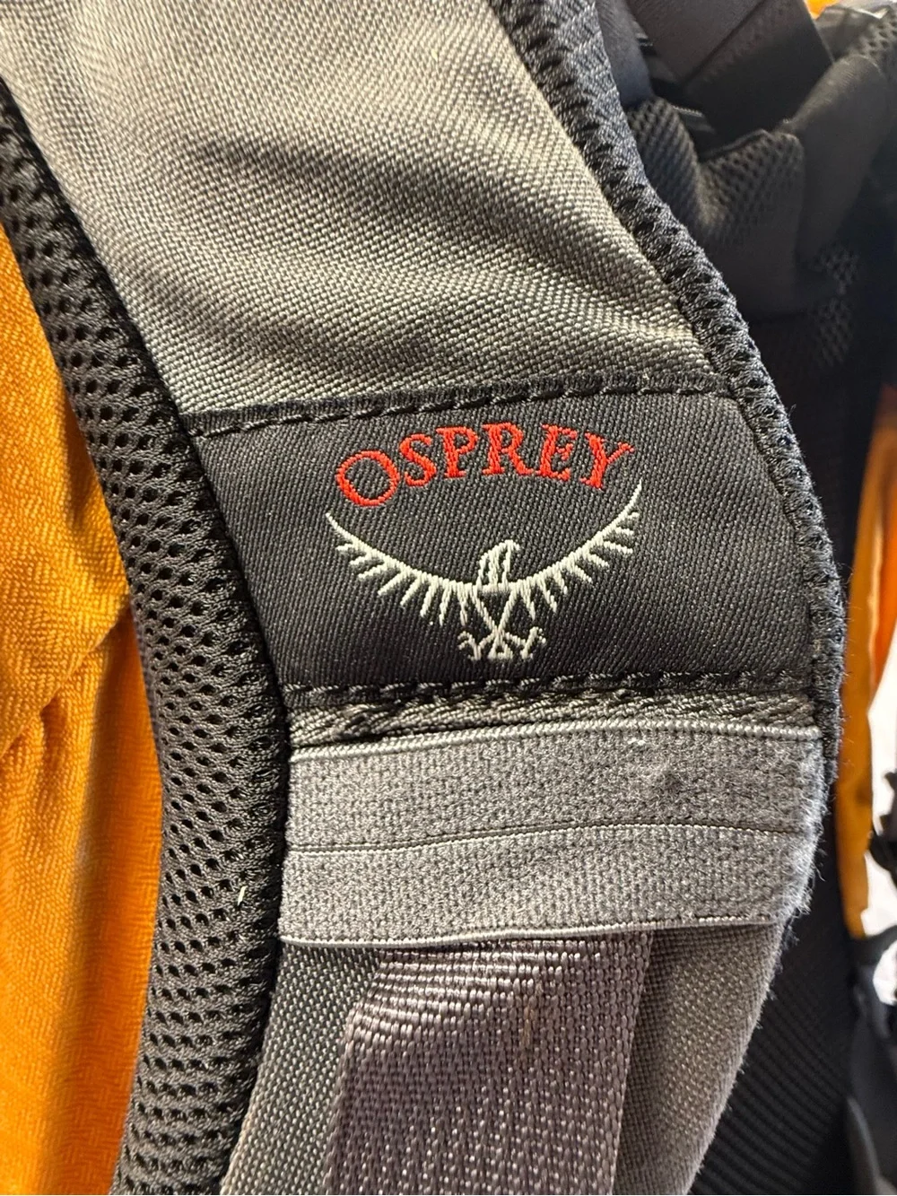 Osprey Stratos 18 Aircore Backpack, Ventilated Back, Hip Belt Lightweight Hiking